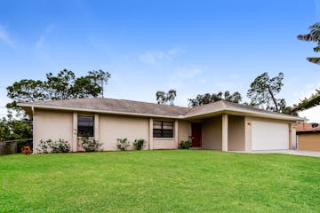 9076 Pineapple RD Fort Myers, FL 33967